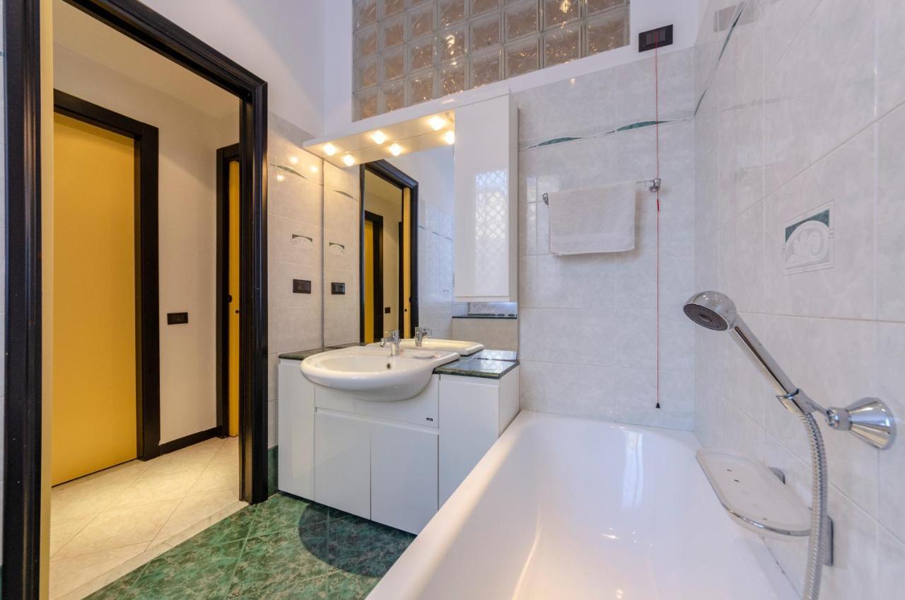 Altido Modern Flat For 6 In The Heart Of Genova Foce Apartamento Exterior foto